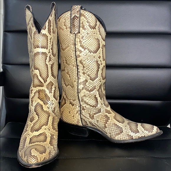Shoes - Boots